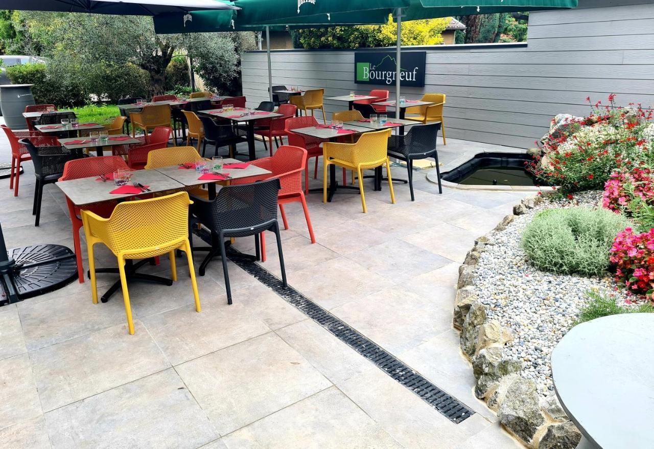 Hotel Restaurant Le Bourgneuf Morlaas Kültér fotó
